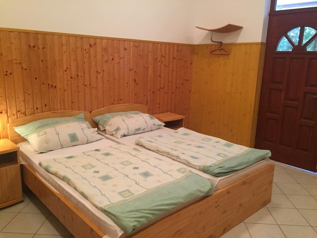 Matroz Siofok Hotel Екстериор снимка